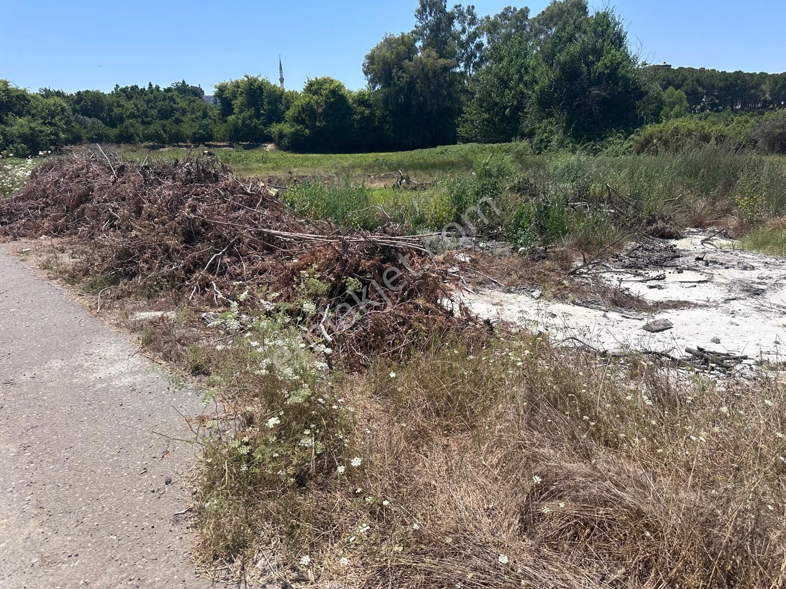 Boğazkentte İmar İçerisinde Çekmeleri Yapılmış Satılık Arsa - Görsel 5