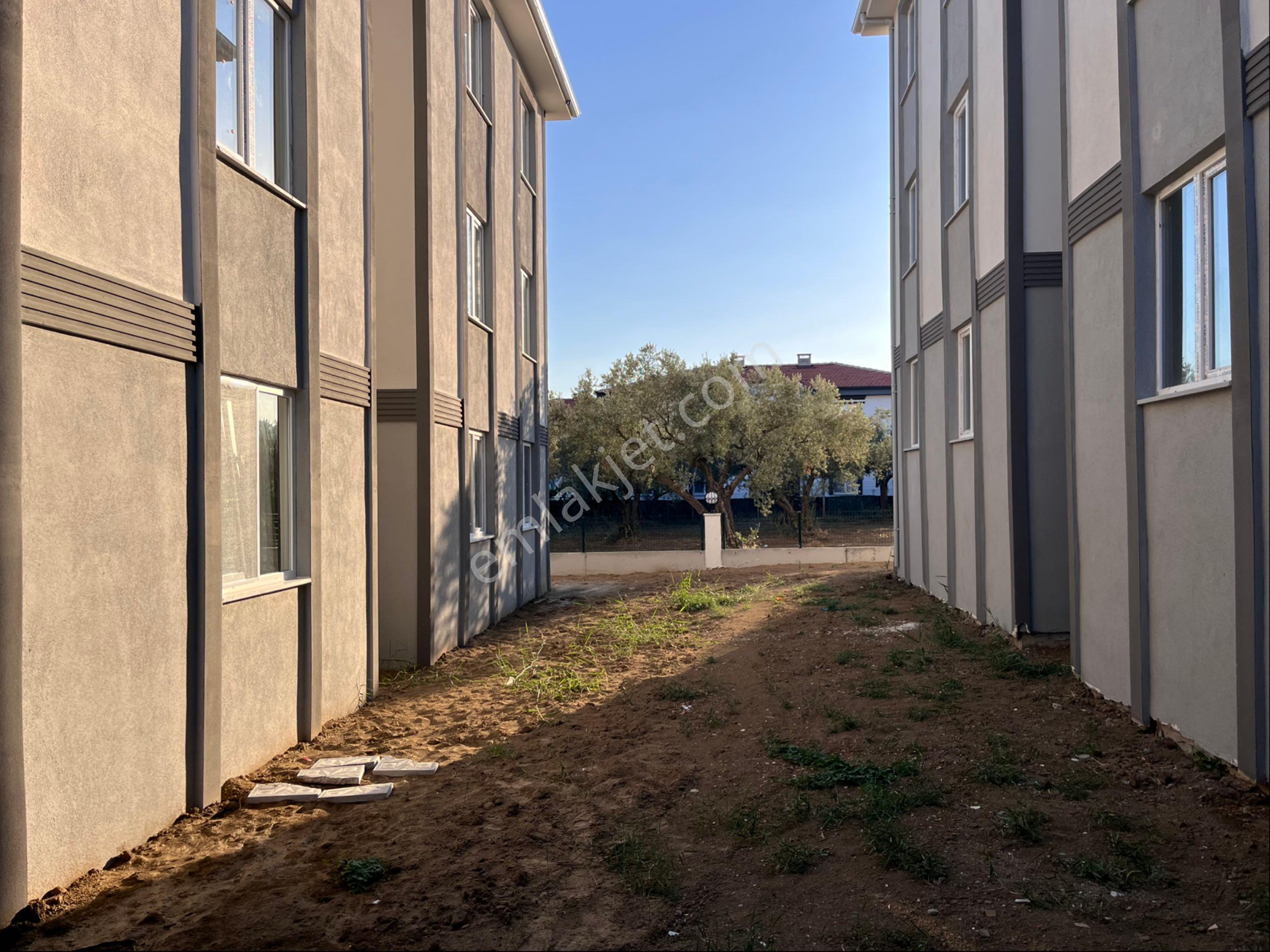 Şarköy Cumhuriyet Mh. Havuzlu Sitede Ara Kat Doğa Manzaralı Daire Satılık - Görsel 28