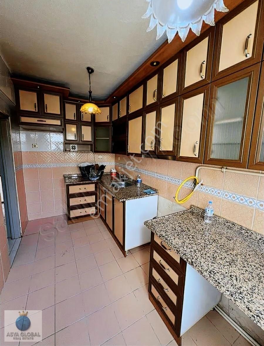 Asya Global'den Çarşıda Satılık 2+1 Arakat Daire