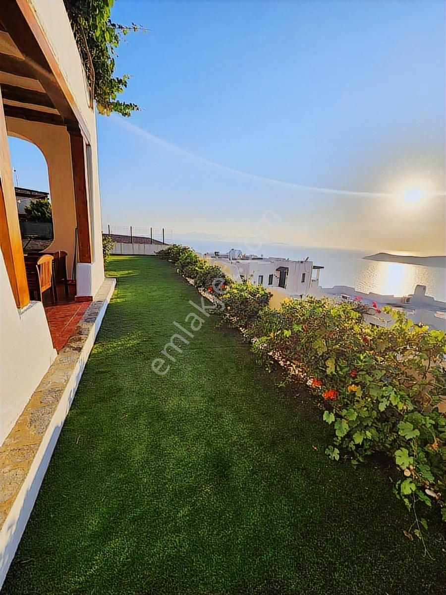 Gümüşlük Koyunbaba Lebi Derya 350m2 Bahçede Tam Müstakil Villa