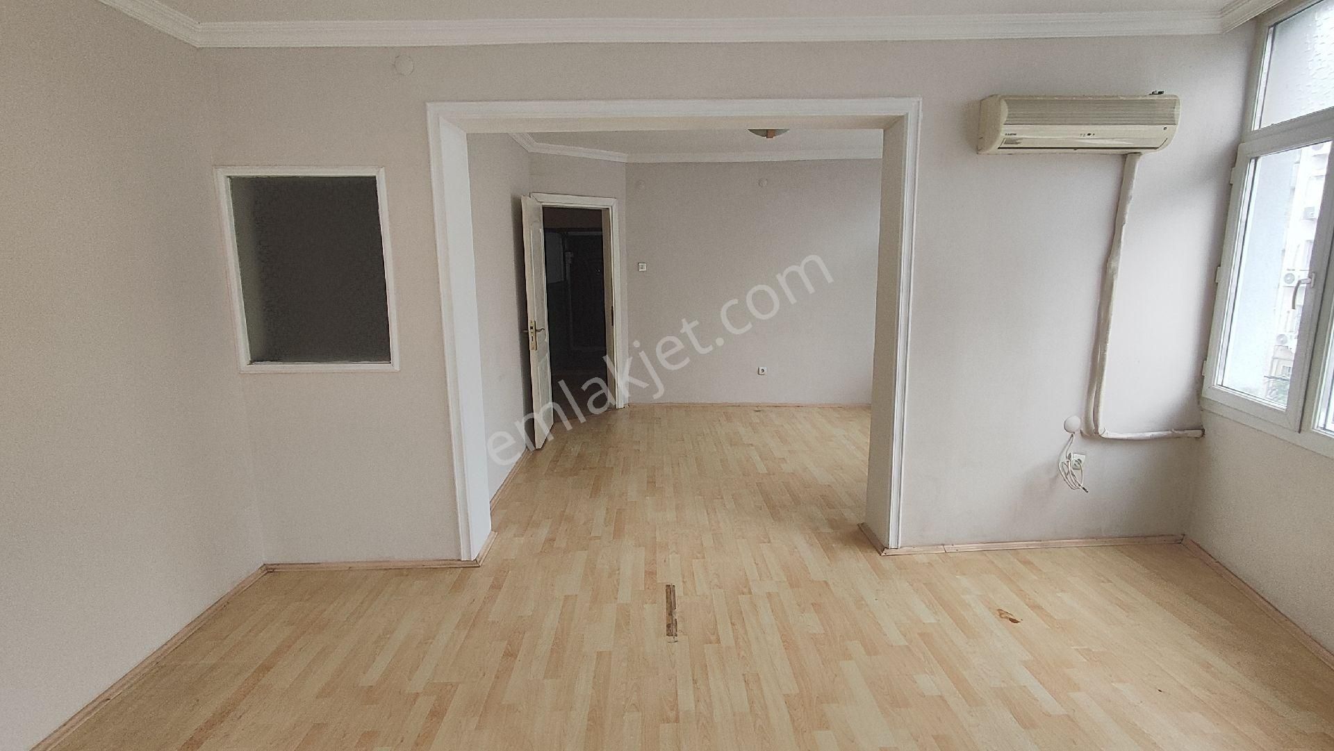 Karşıyaka Aksoy Mahallesinde Kiralık Geniş 2+1 Daire Cb Ph - Görsel 2