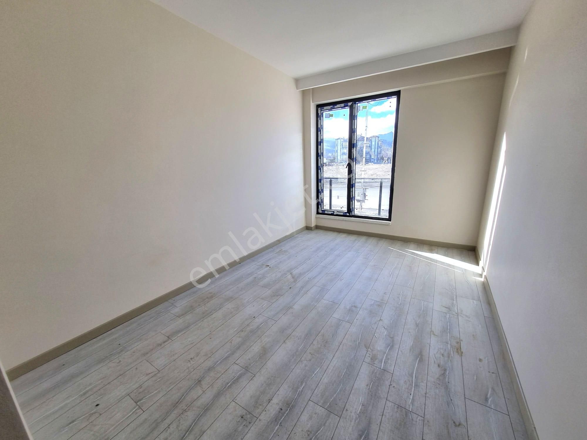 Afyon Mareşal Fevzi Çakmak Mahallesinde Sıfır Satılık Daireler - Görsel 9