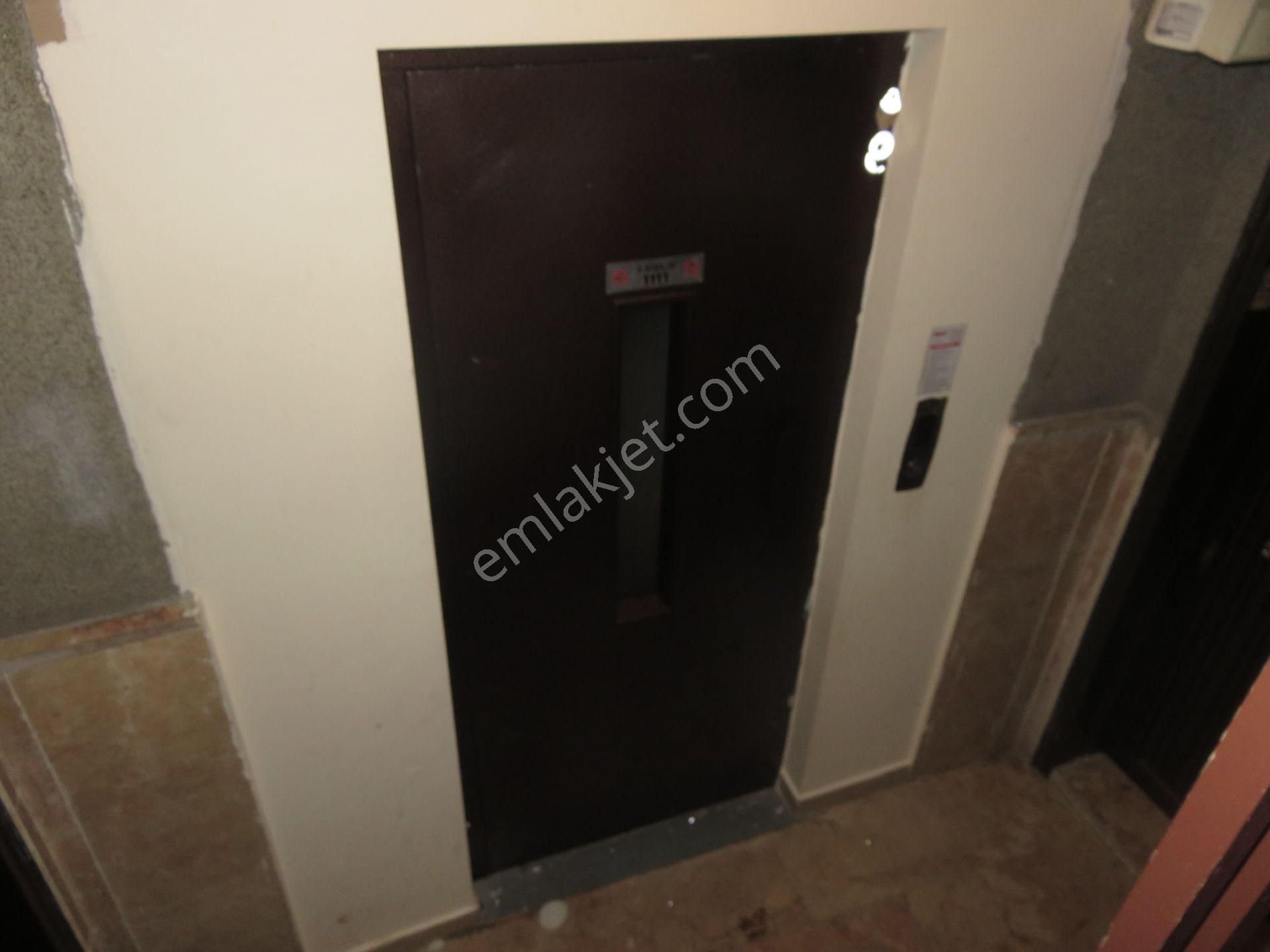 Atanora Vadiden Asansörlü 2 Banyolu Cadde Yakını 4+1 Ters Dubleks - Görsel 20