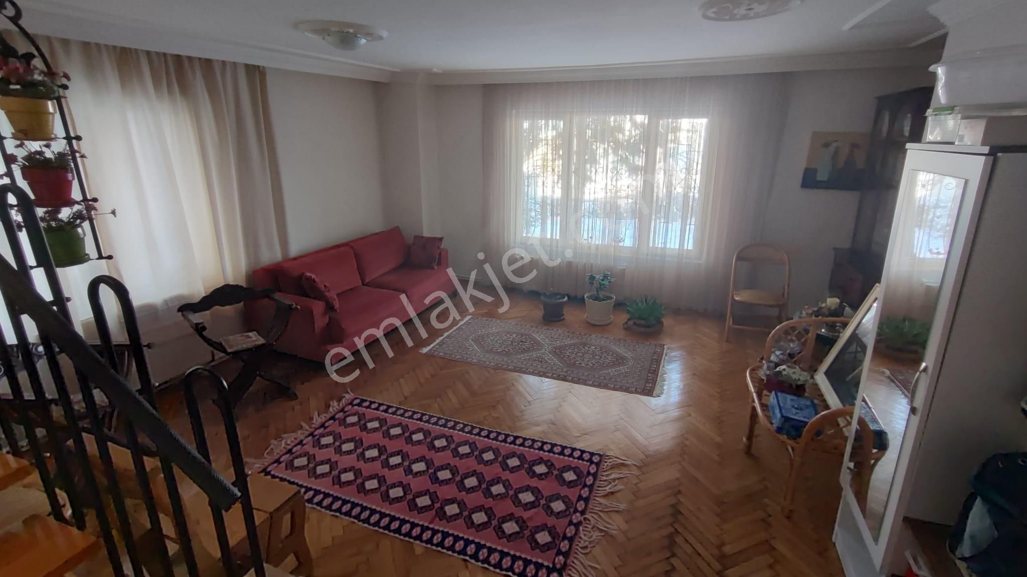 Atanora Vadiden Asansörlü 2 Banyolu Cadde Yakını 4+1 Ters Dubleks - Görsel 14