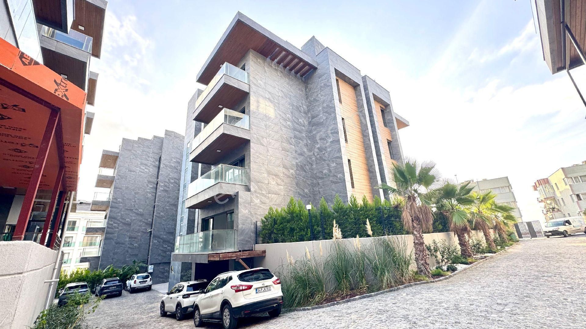 Kuşadası Merkezde Açık Ve Kapalı Havuzlu Sitede Sıfır Daire - Görsel 35