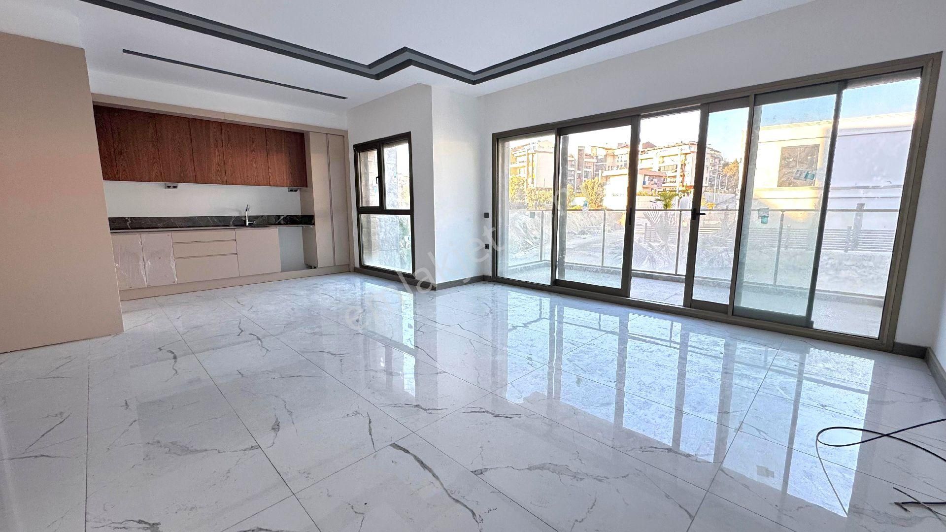 Kuşadası Merkezde Açık Ve Kapalı Havuzlu Sitede Sıfır Daire - Görsel 27