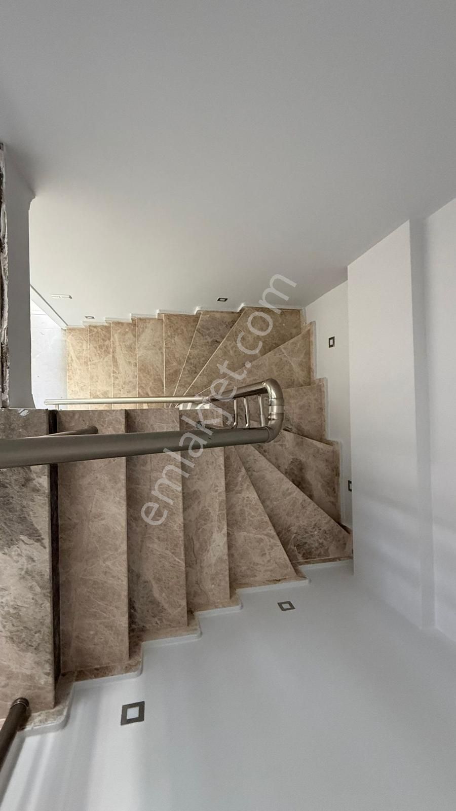 Didim Efeler Mahallesinde Satılık 3+1 Dubleks - Görsel 11