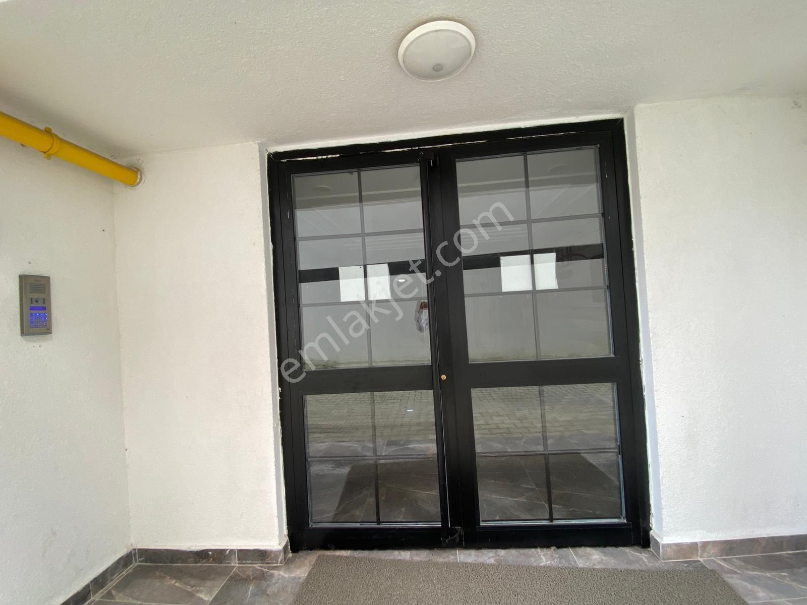 Söğütlü Mah. Mükemmel Konum Geniş Kiralık Daire - Görsel 24