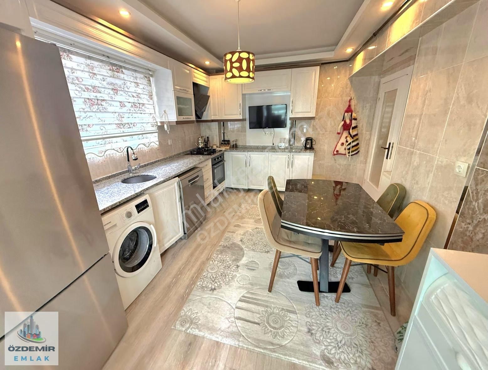 Özdemir Emlak,ta Yeşilbayırda Yapılı Full+full Satılık 3+1 Daire