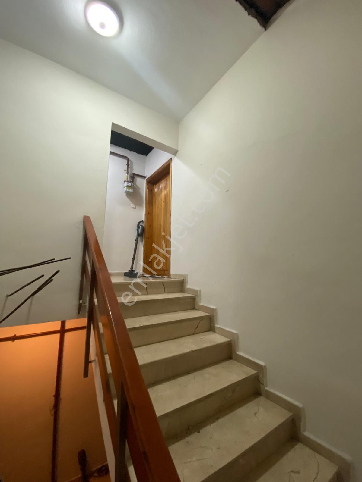 Trabzon'da Kiralık 2+1 Daire - Görsel 18