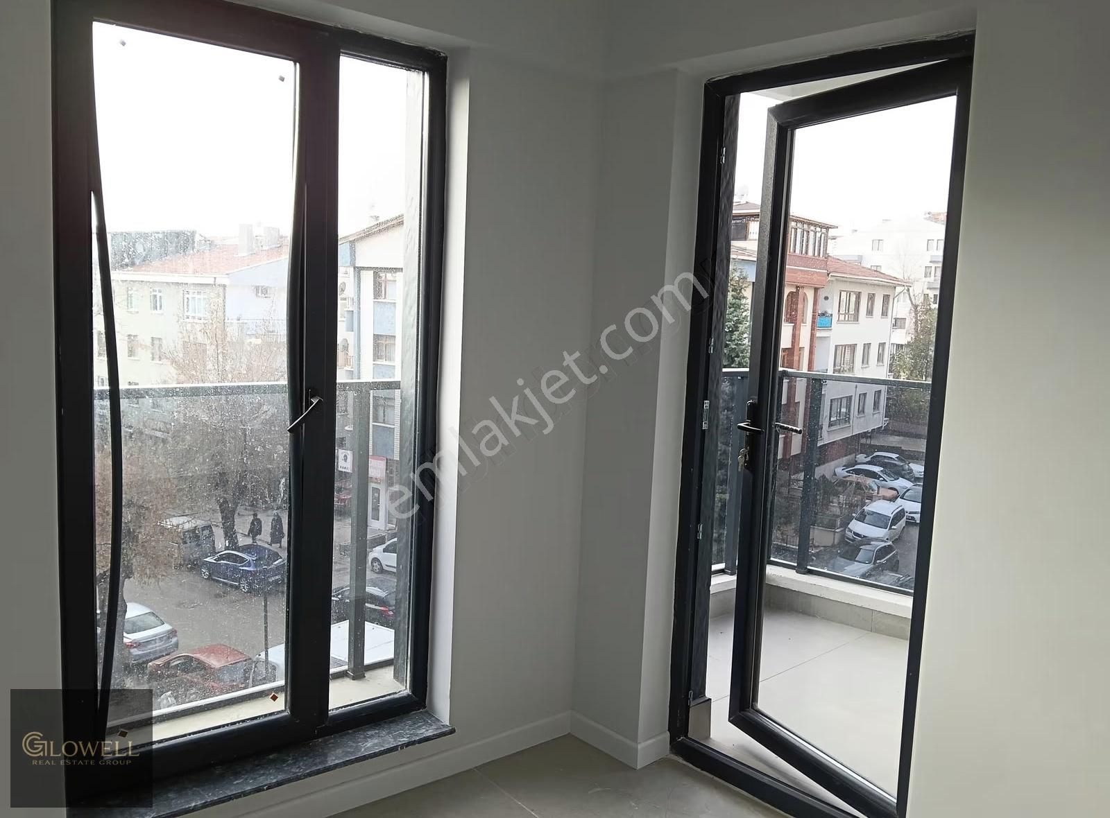 Yenimahalle Çarşı Caddesi'nde Sıfır Binada Kiralık 1+1 Ofis - Görsel 10