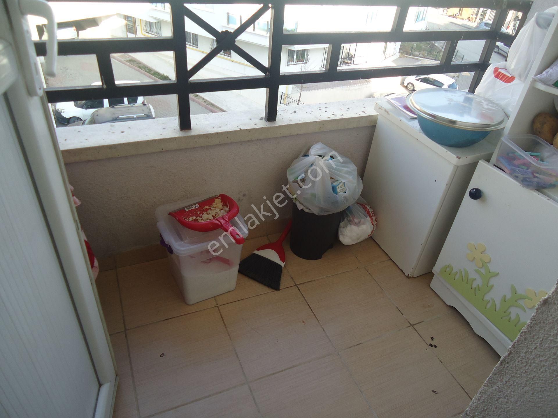 Krc'den Merkezi Konumda Asansörlü Satılık 3+1 Daire - Görsel 10