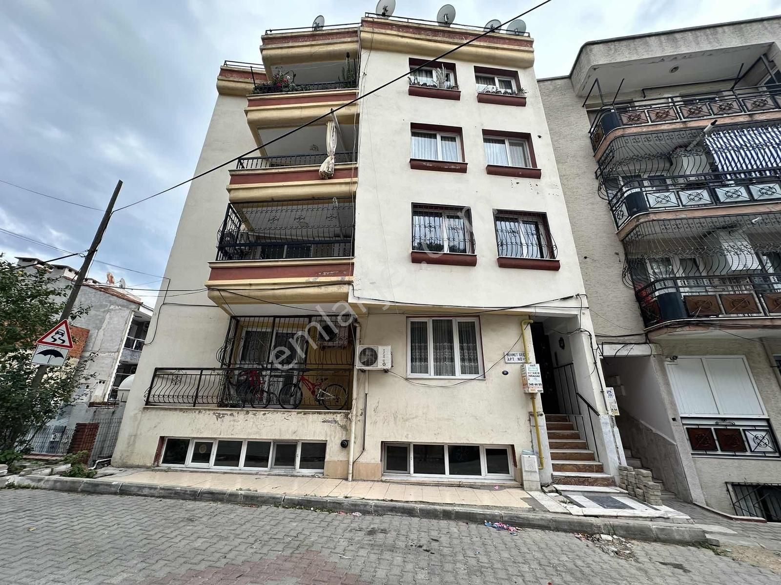 Yeni İlan // Hastane Arkası Satılık 150 M2 - 3+1 Daire