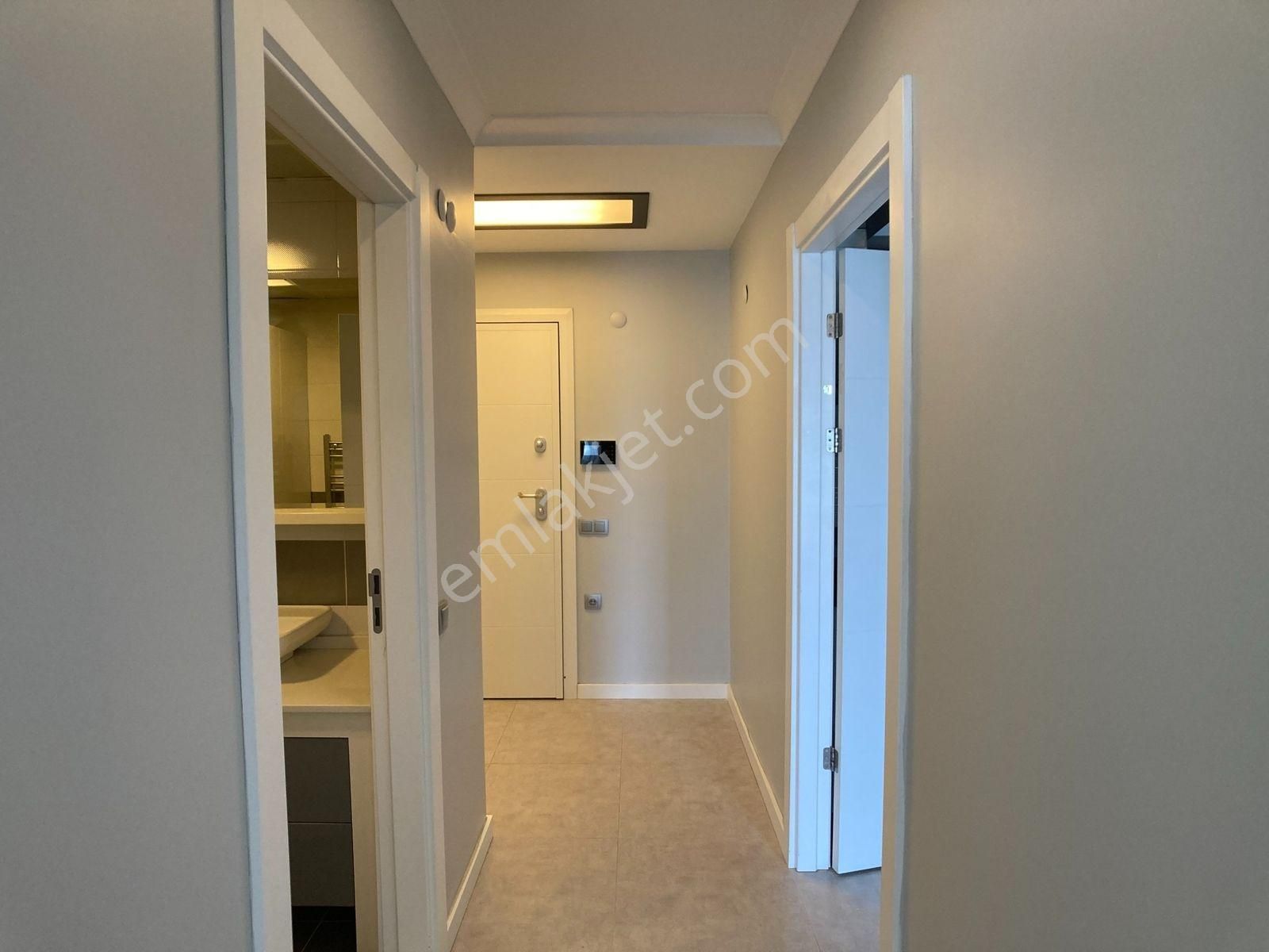 Bornova Goldiva Güney'de Park Manzaralı Eşyalı 1+1 Kiralık Daire - Görsel 10