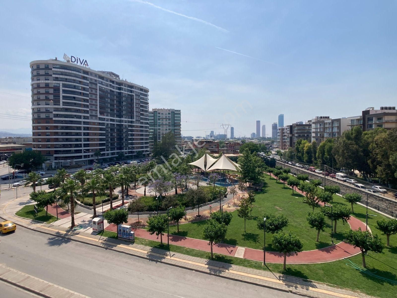 Bornova Goldiva Güney'de Park Manzaralı Eşyalı 1+1 Kiralık Daire - Görsel 14