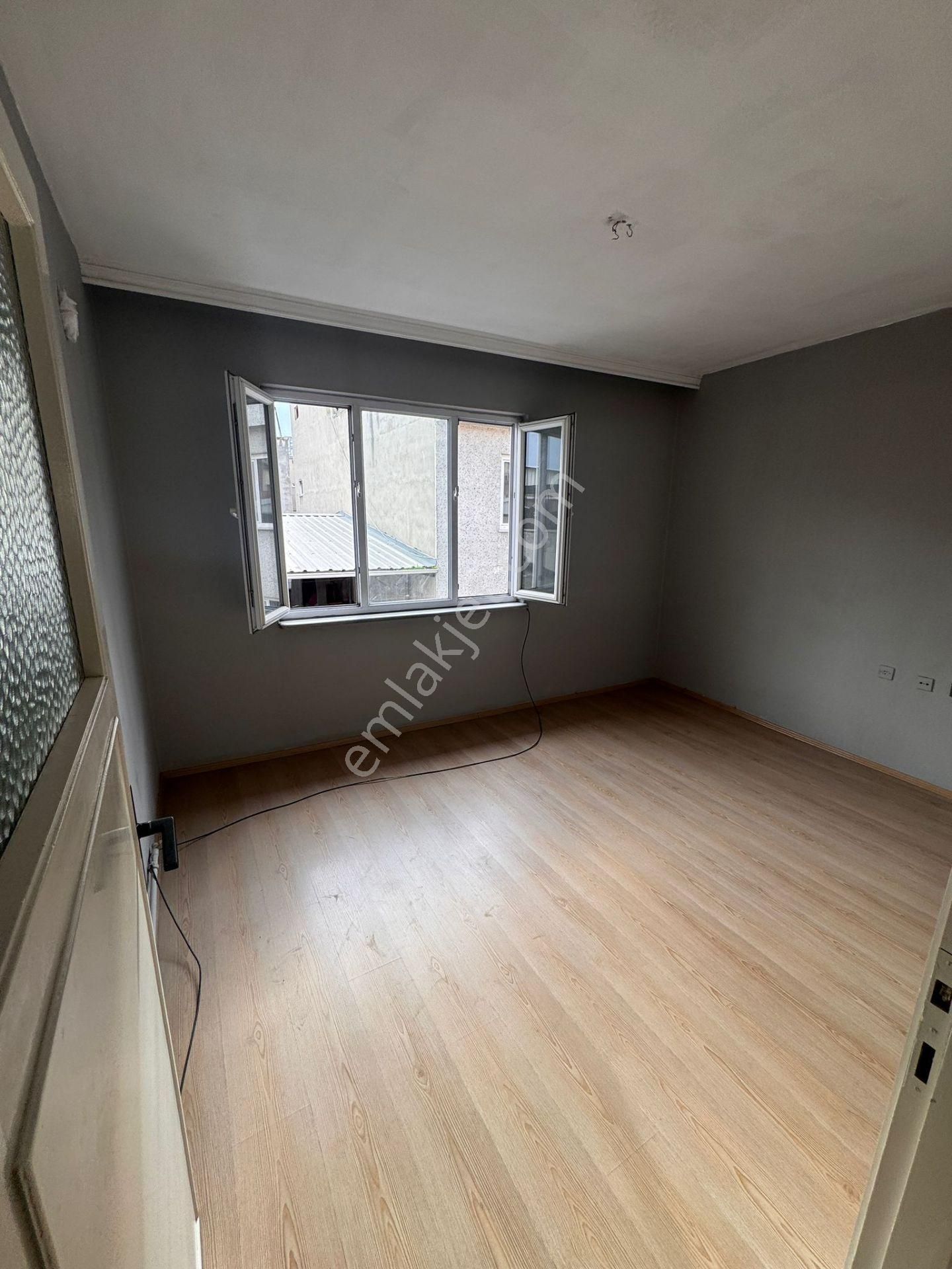 Şükraniye Mahallesinde Kiralık 2+1 Daire - Görsel 3