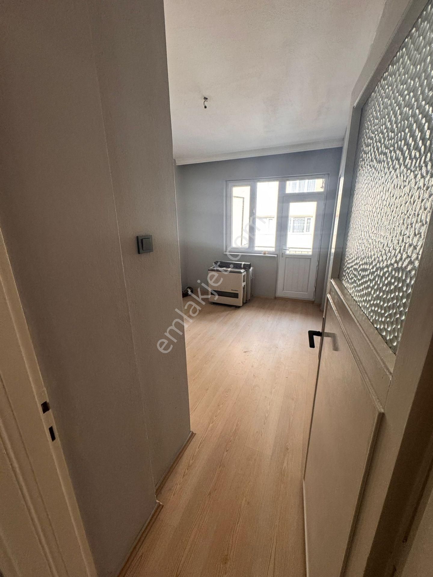 Şükraniye Mahallesinde Kiralık 2+1 Daire - Görsel 11