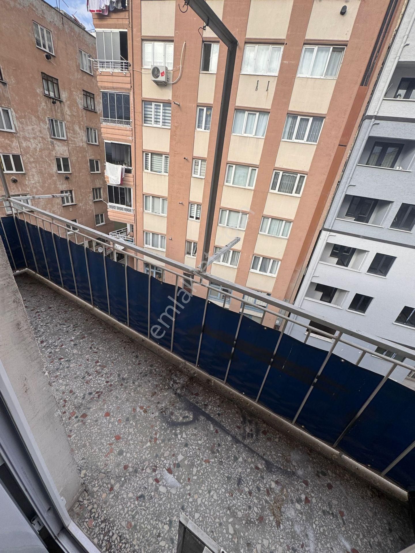 Şükraniye Mahallesinde Kiralık 2+1 Daire - Görsel 8