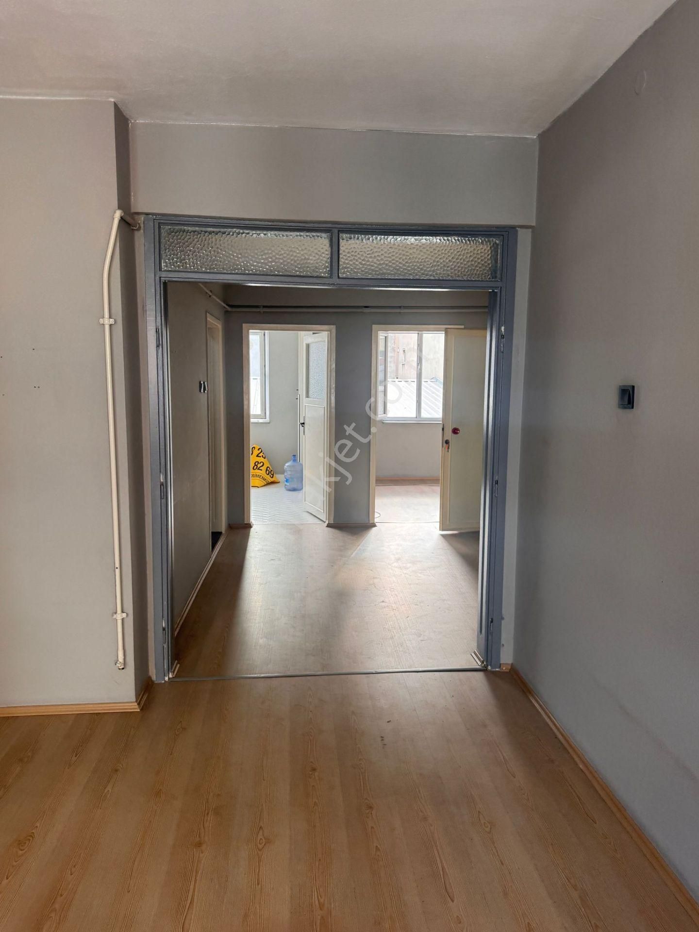 Şükraniye Mahallesinde Kiralık 2+1 Daire - Görsel 5