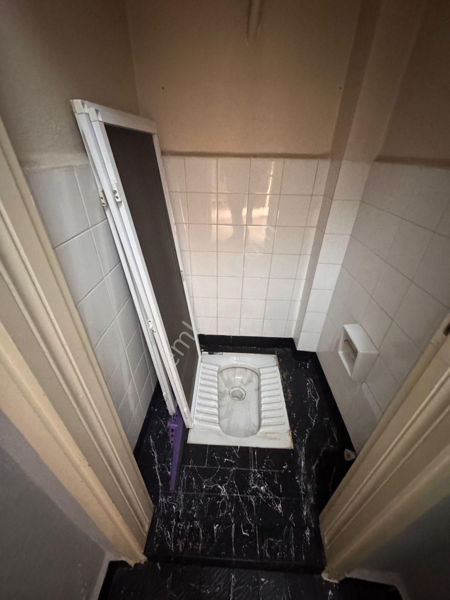 Şükraniye Mahallesinde Kiralık 2+1 Daire - Görsel 16