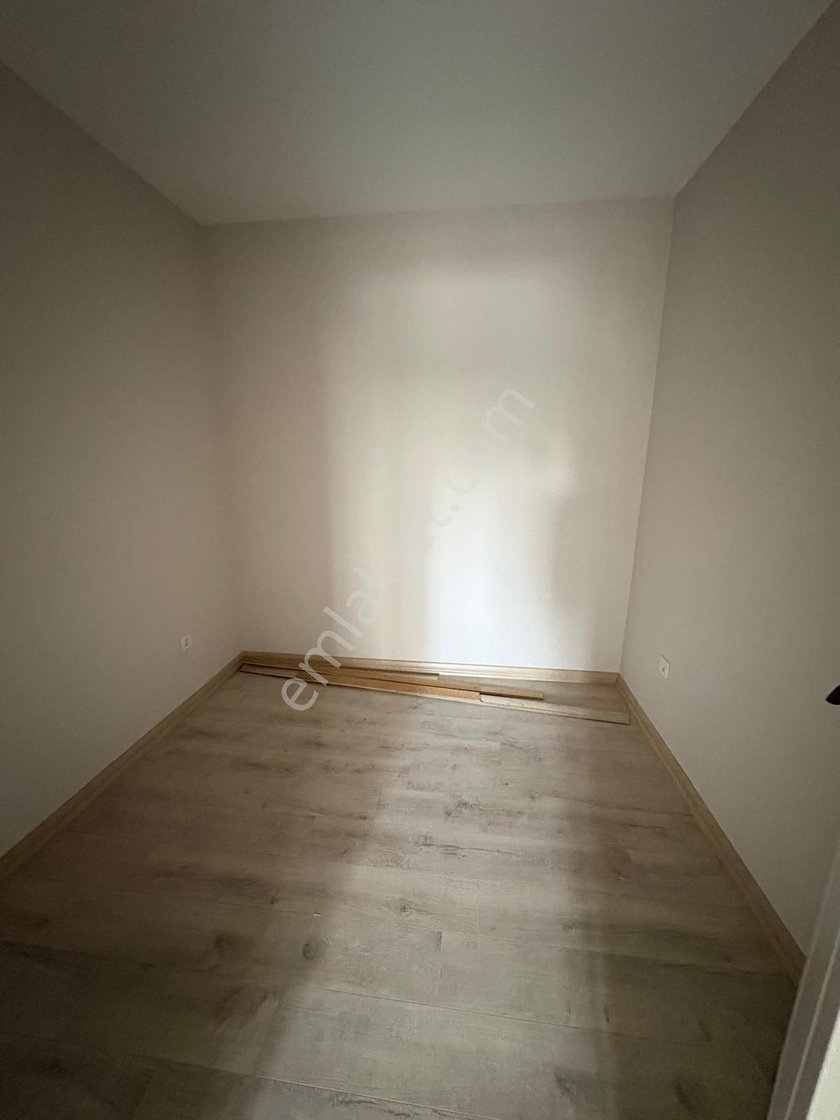 Çengelköy Bahçelievler 'de Geniş Teraslı 4+2 Dubleks Daire - Görsel 14