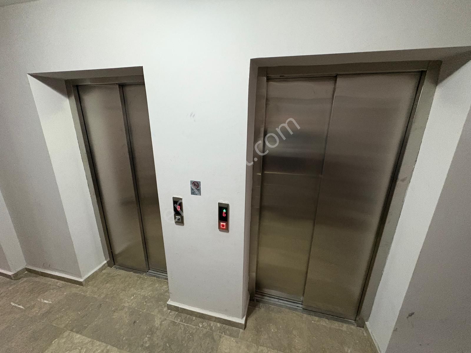 Çengelköy Bahçelievler 'de Geniş Teraslı 4+2 Dubleks Daire - Görsel 3