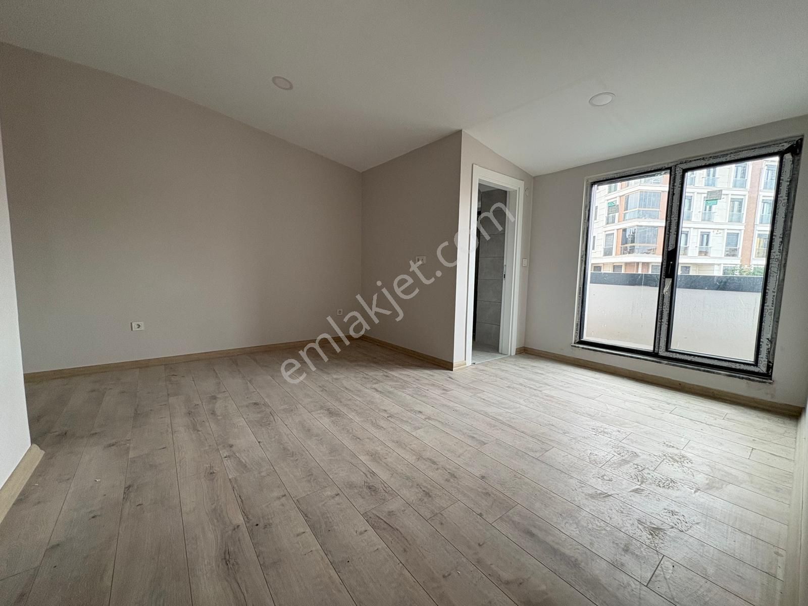 Çengelköy Bahçelievler 'de Geniş Teraslı 4+2 Dubleks Daire - Görsel 18