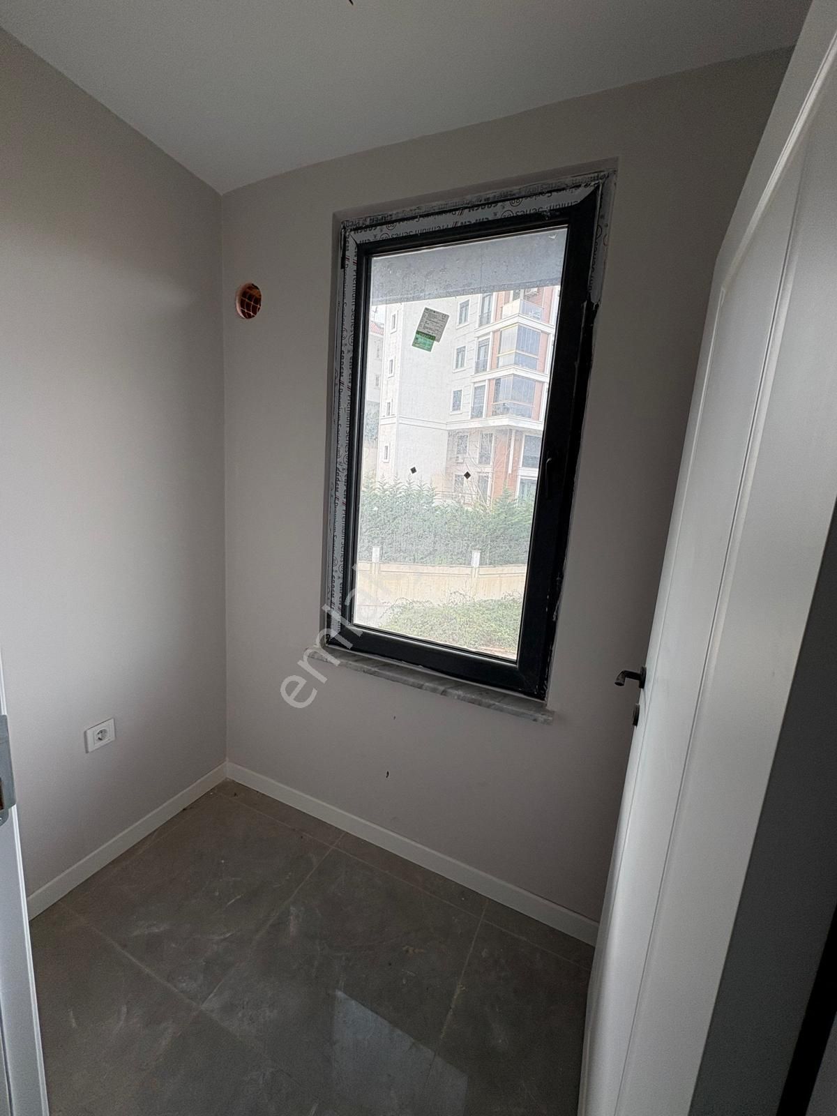 Çengelköy Bahçelievler 'de Geniş Teraslı 4+2 Dubleks Daire - Görsel 13