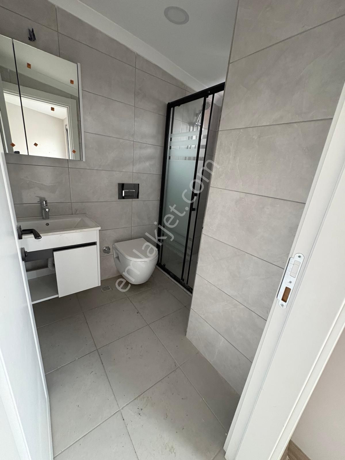 Çengelköy Bahçelievler 'de Geniş Teraslı 4+2 Dubleks Daire - Görsel 20