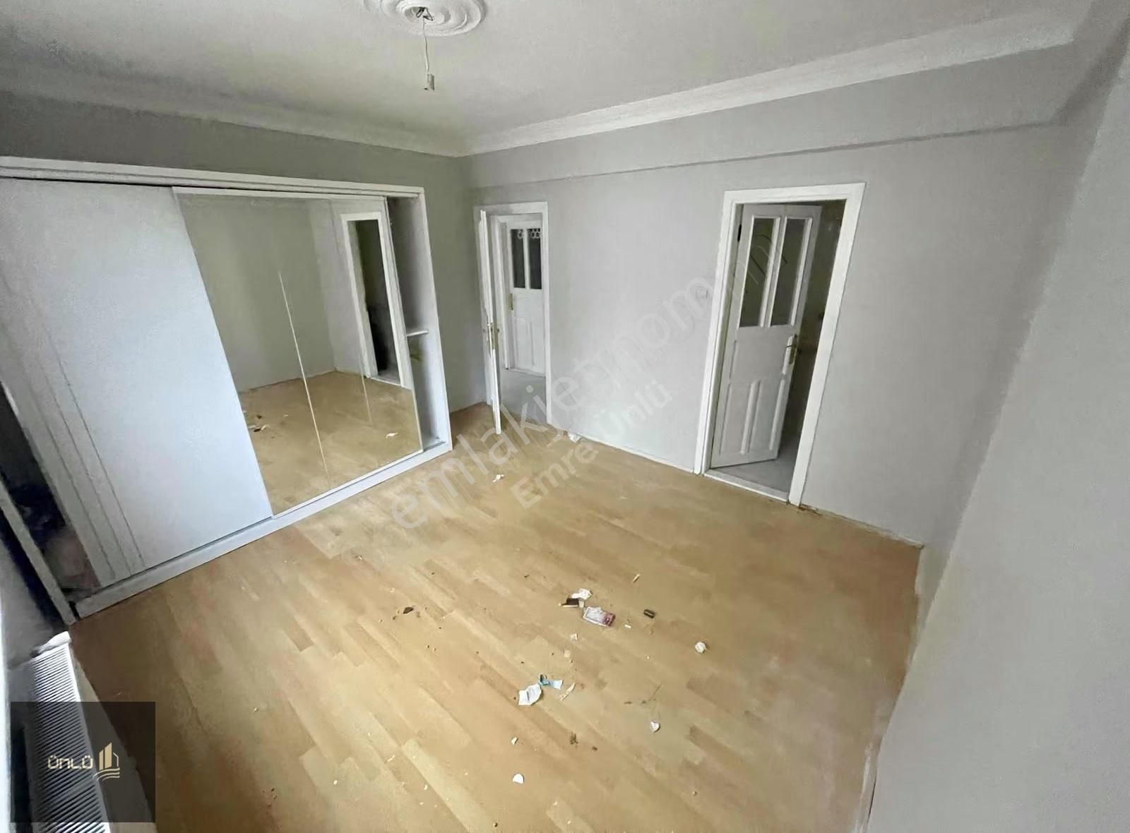 Emre Ünlü'den Havuz Ve Otoparklı Site'de Deniz Manzaralı 3+1 - Görsel 14