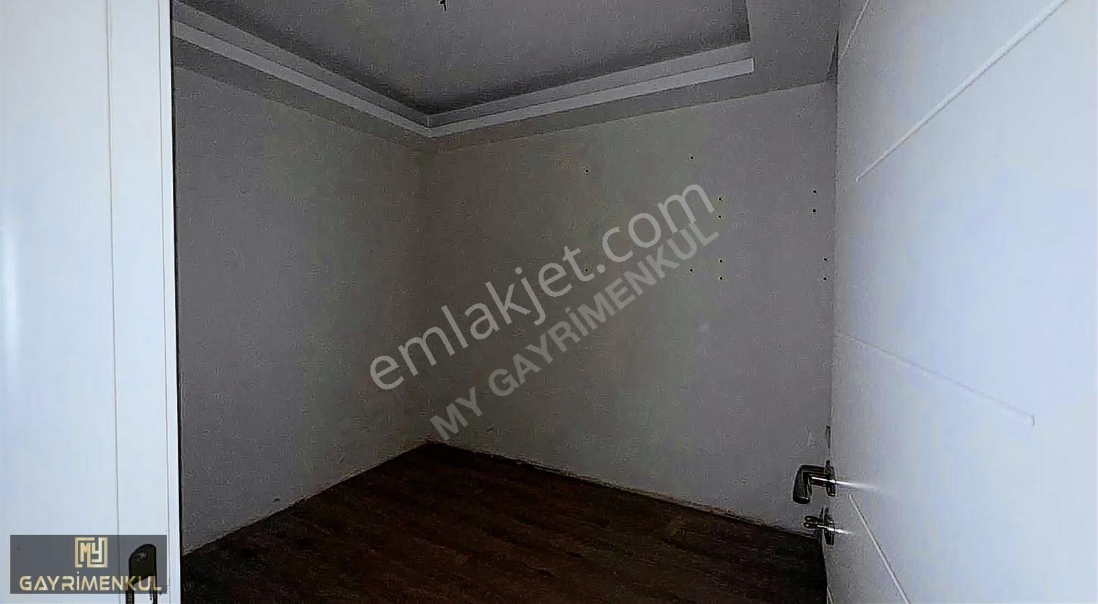 Atatürk Mahallesi'nde Bahçeli 3+1 Ebeveyn Banyolu Daire - Görsel 4