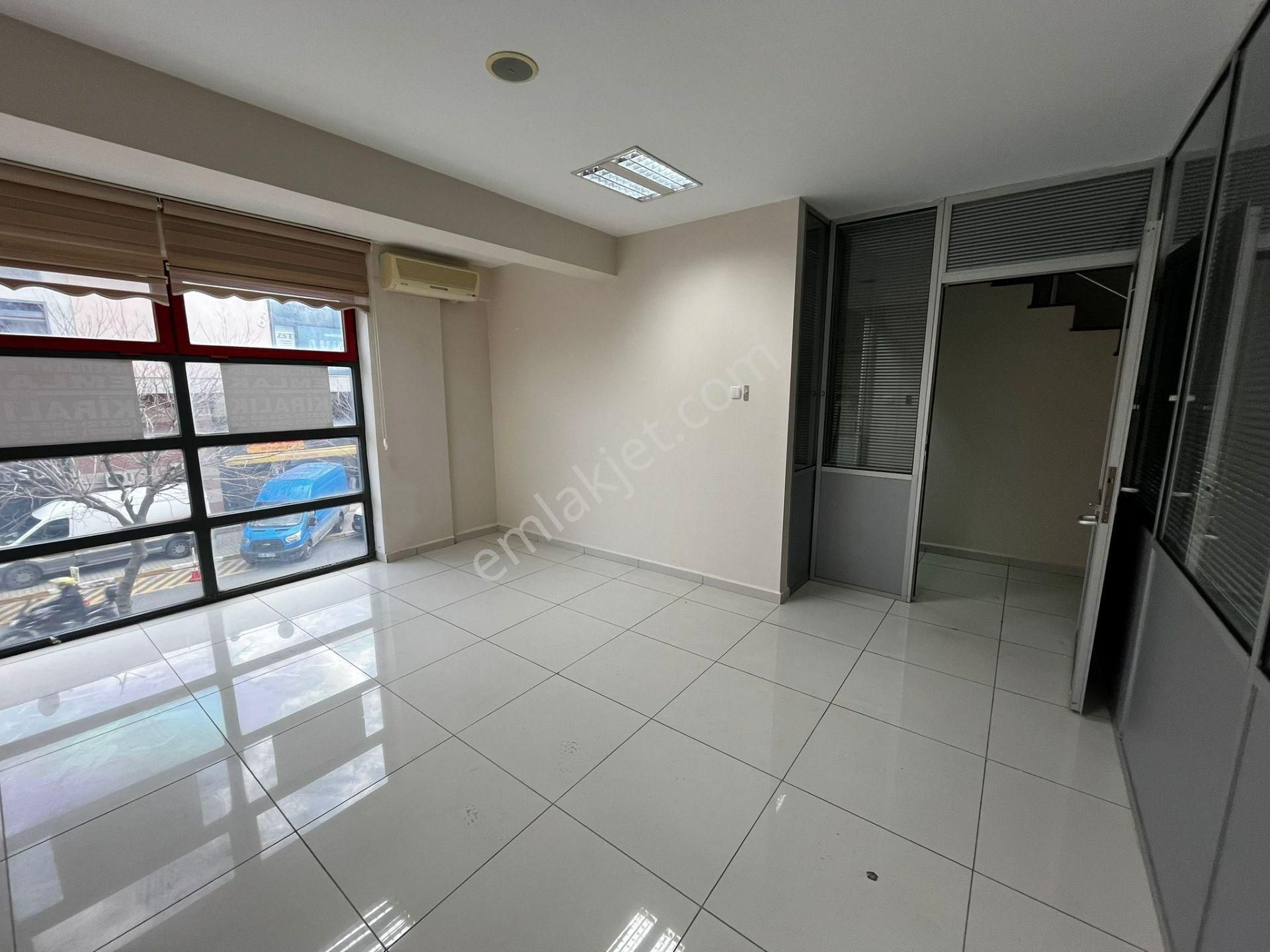 Koza Plazanın Yanında Lüks Yapılı Bölmeli 160m2 Kiralık İşyeri - Görsel 17