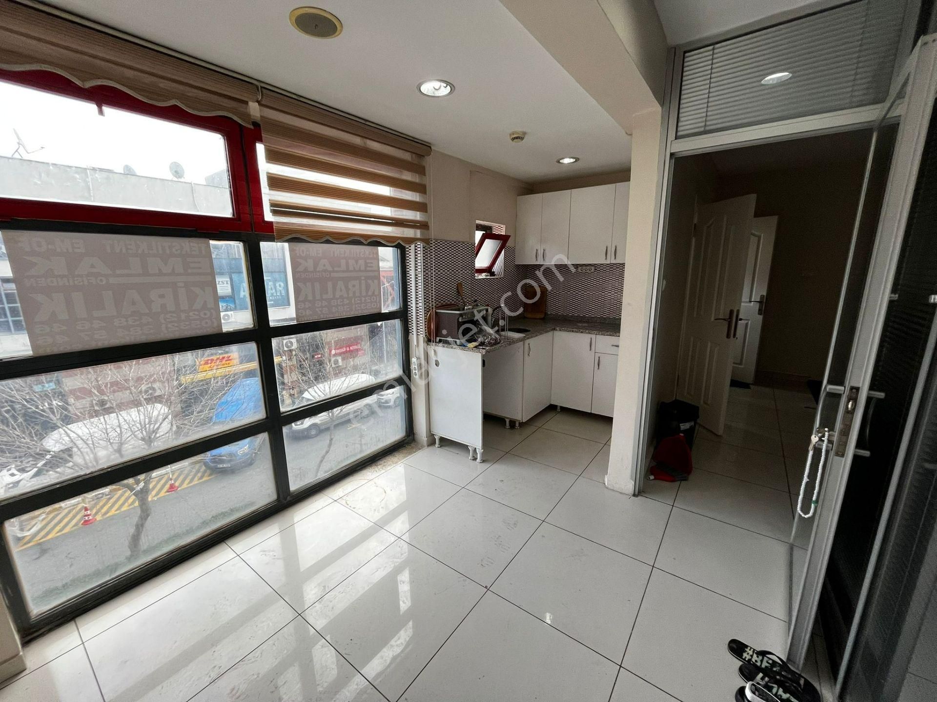 Koza Plazanın Yanında Lüks Yapılı Bölmeli 160m2 Kiralık İşyeri - Görsel 18