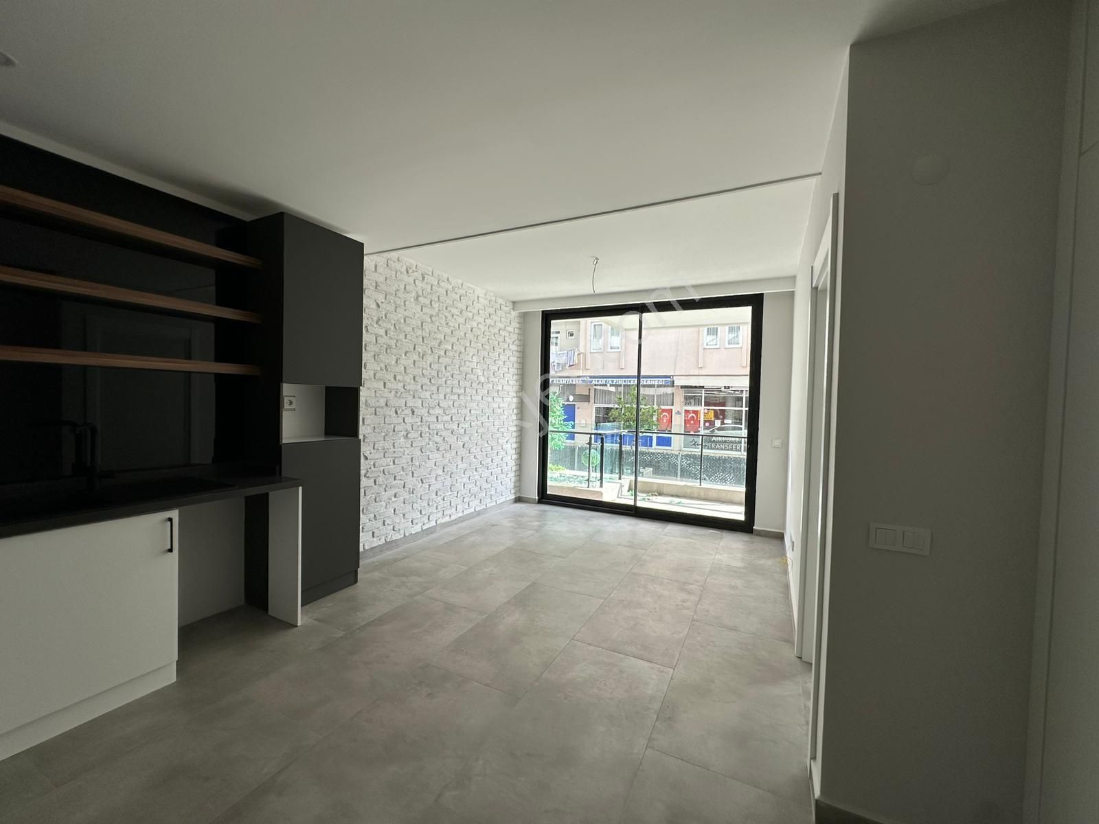 Alanya Merkezde Sosyal Aktiviteli Sitede Satılık Daire - Görsel 2