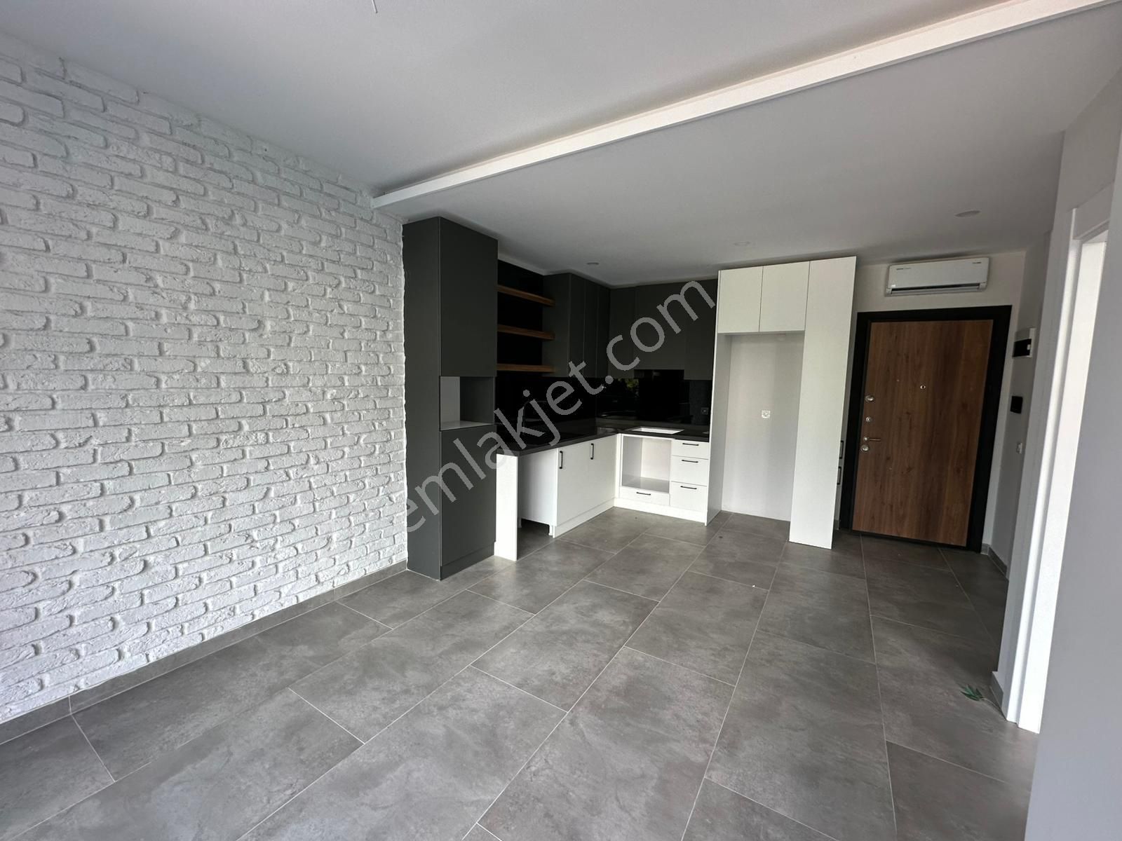 Alanya Merkezde Sosyal Aktiviteli Sitede Satılık Daire - Görsel 3