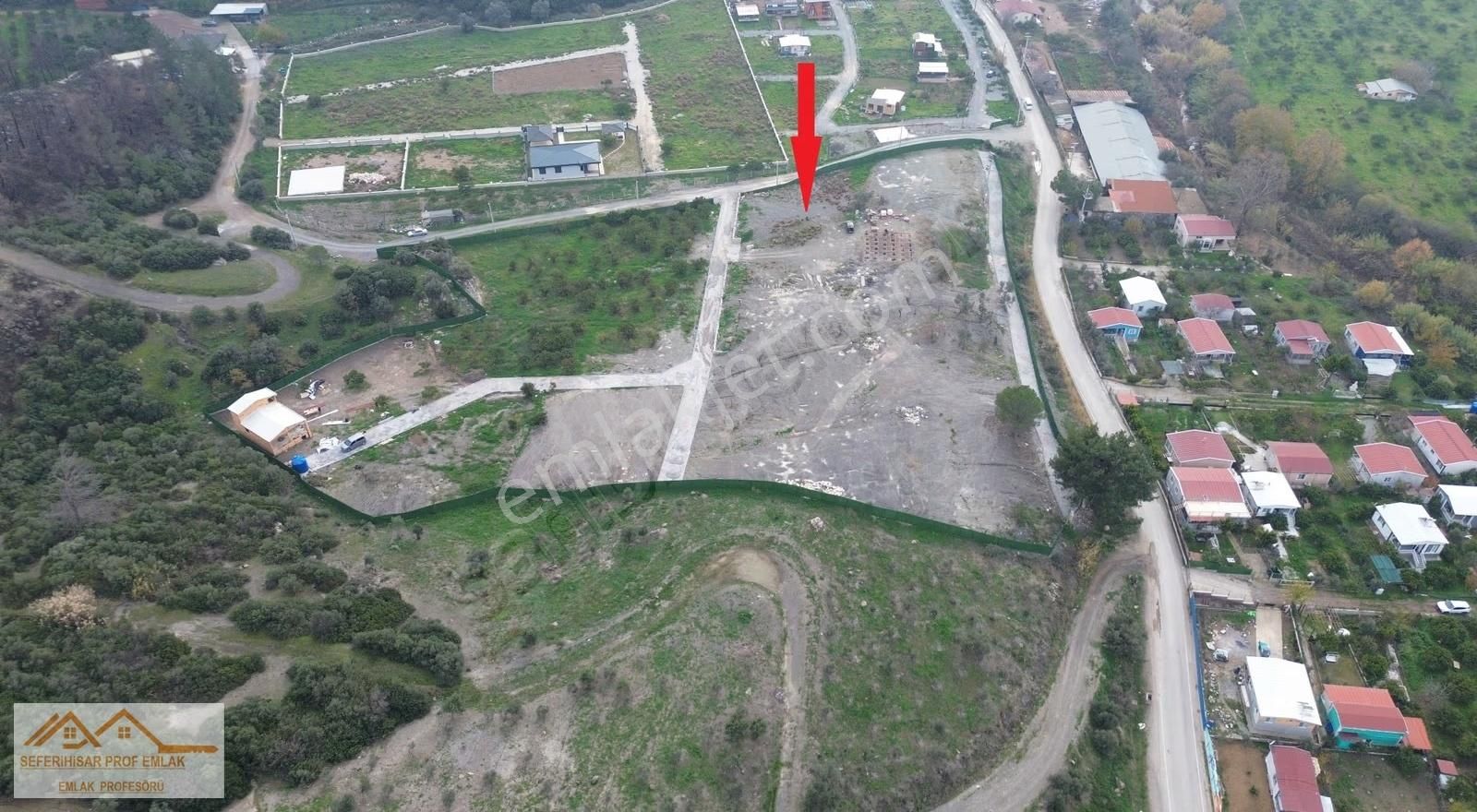 Seferihisarürkmez Sınırında Yatırımlık Hisseli Tapu Tarla Elk+su