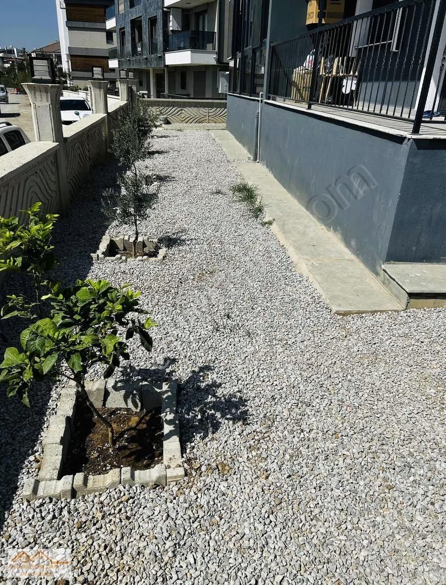 Seferihisar Merkezde Okul Yanı Bahçe Kullanımlı Önüaçık 2+1daire - Görsel 17