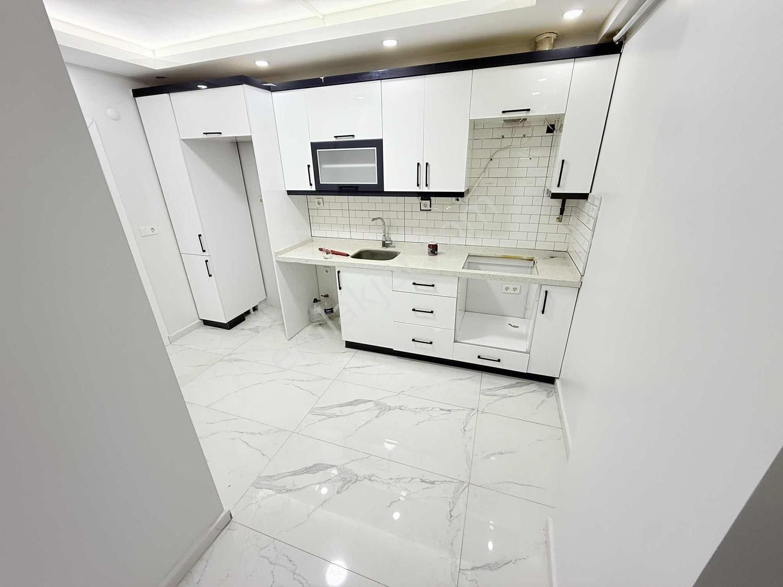 Pusula İnşat'tan U.mumcu Mah Cadde Üzeri 2+1 90m2 Köşe Başı Dair - Görsel 19