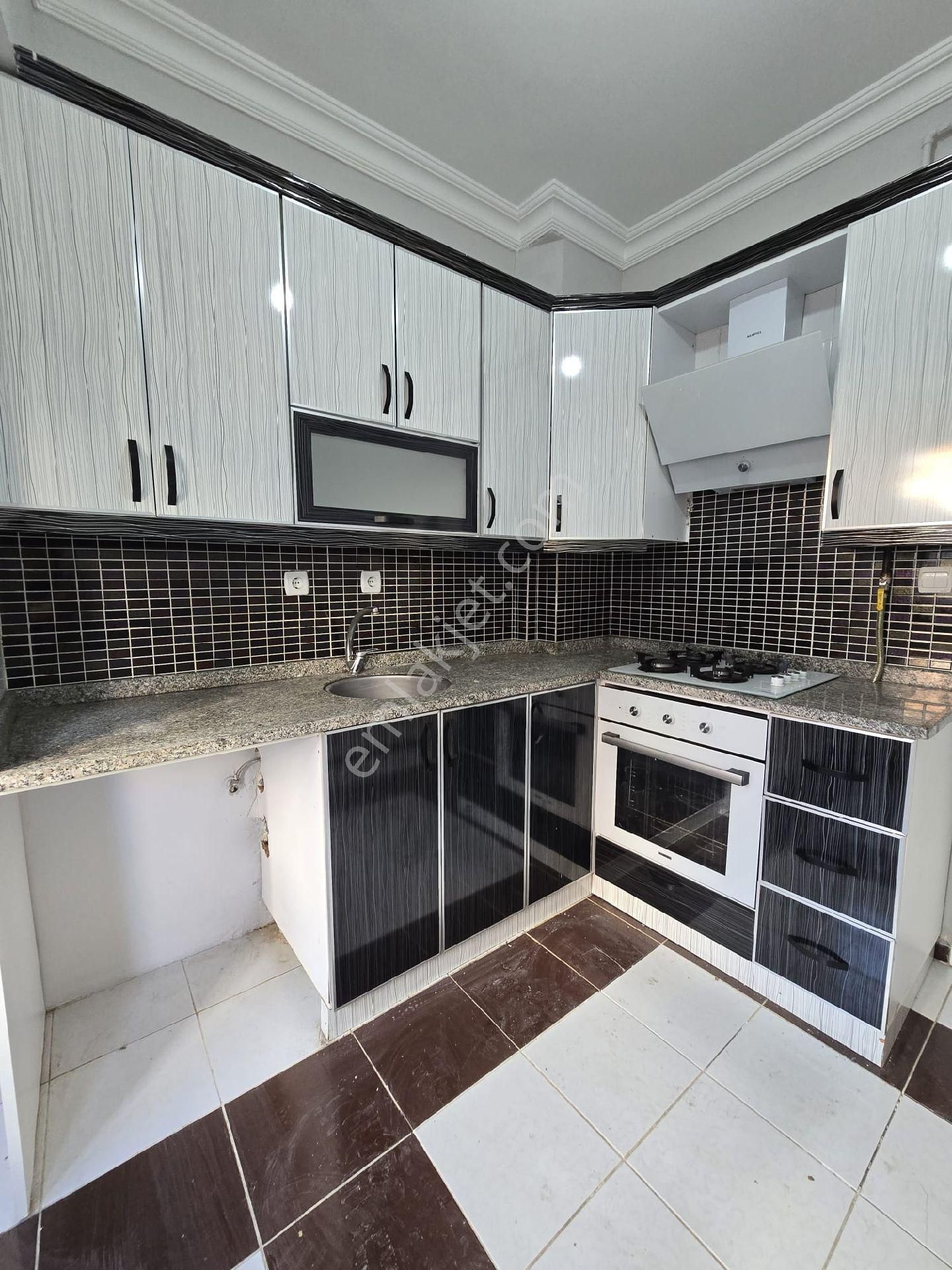 Yeşilyurt Devlet Hastanesi Yakını 2+1 Yeni Bina Arakat Dogalgazlı - Görsel 3