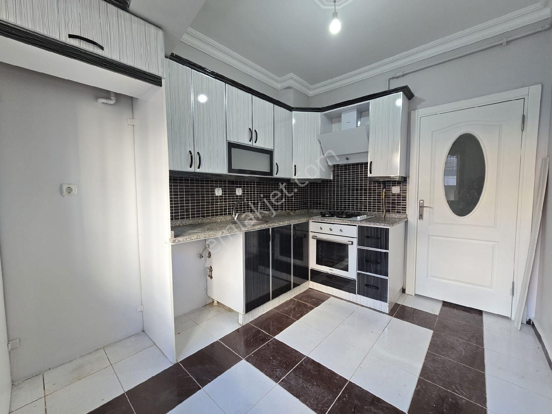 Yeşilyurt Devlet Hastanesi Yakını 2+1 Yeni Bina Arakat Dogalgazlı - Görsel 4