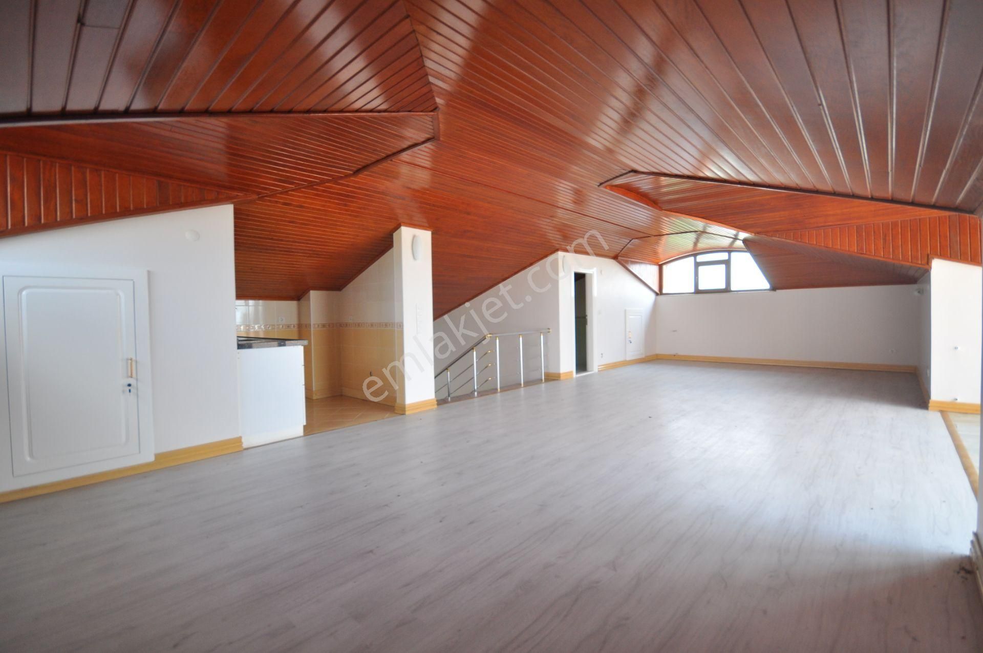 Silivri Selimpaşa'da 12.000m2 Arazi Üzerinde Satılık Lüks Villa - Görsel 33