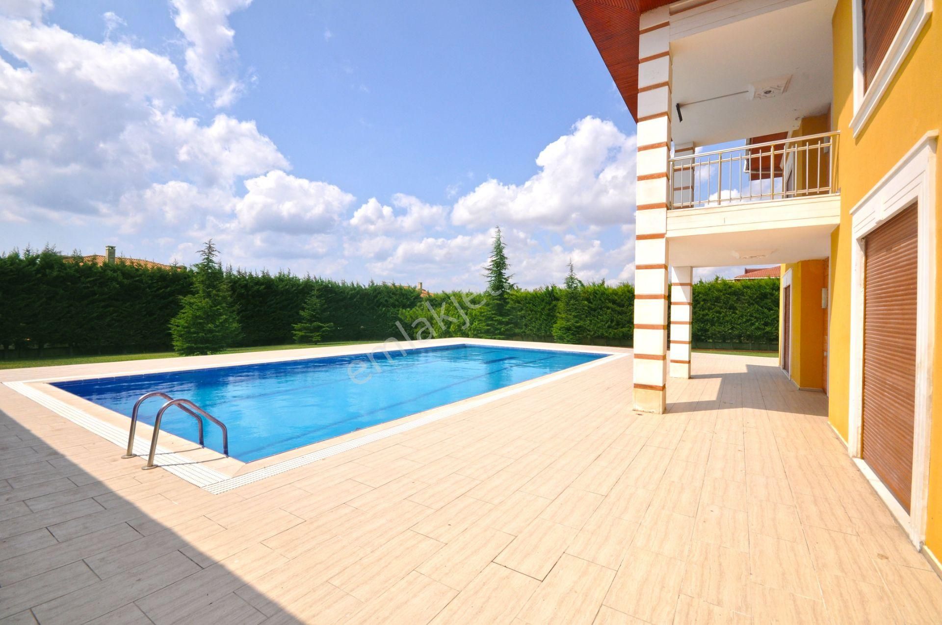 Silivri Selimpaşa'da 12.000m2 Arazi Üzerinde Satılık Lüks Villa - Görsel 5