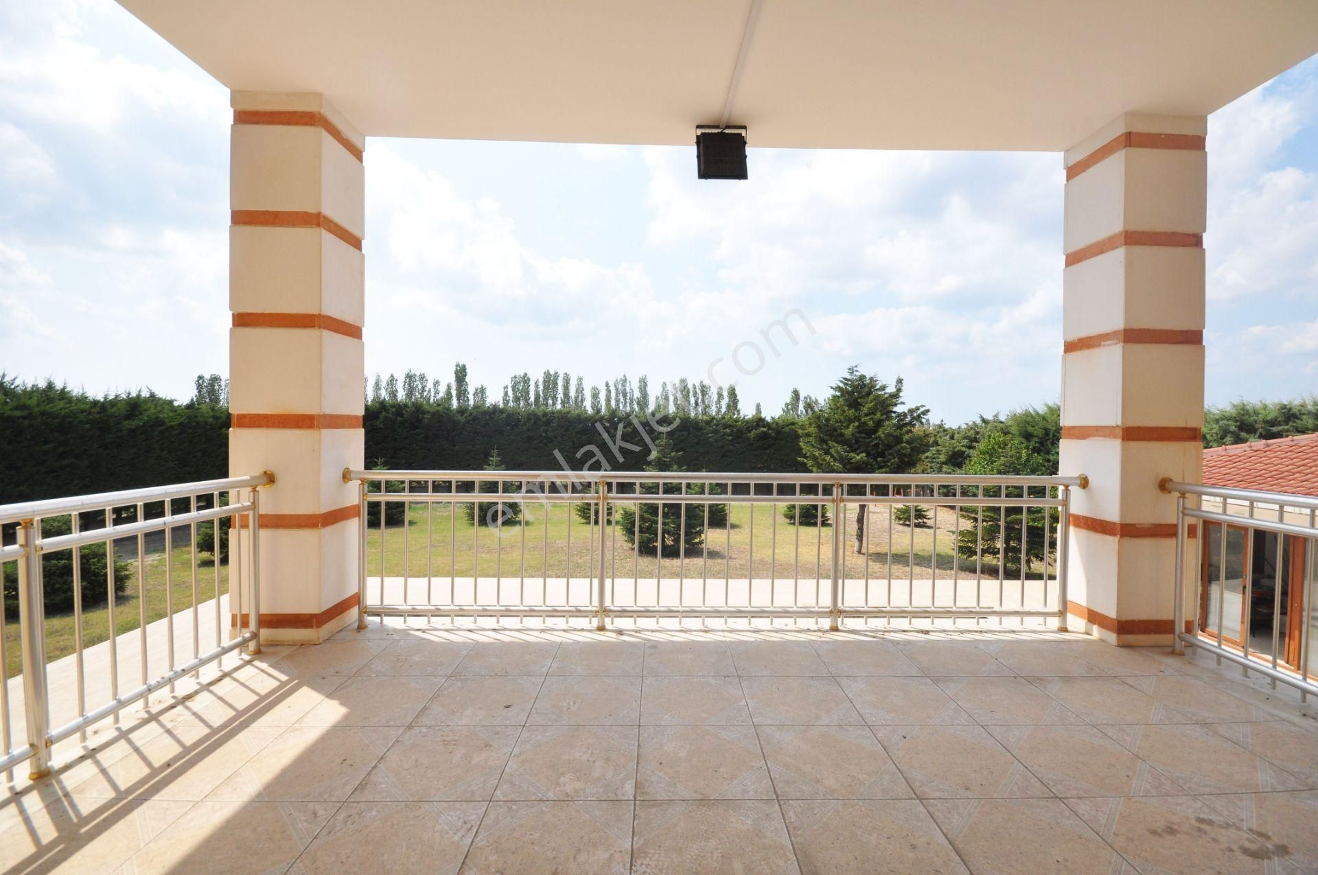 Silivri Selimpaşa'da 12.000m2 Arazi Üzerinde Satılık Lüks Villa - Görsel 30