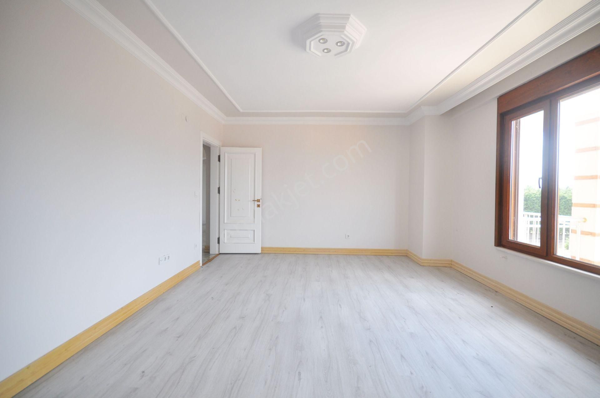 Silivri Selimpaşa'da 12.000m2 Arazi Üzerinde Satılık Lüks Villa - Görsel 28