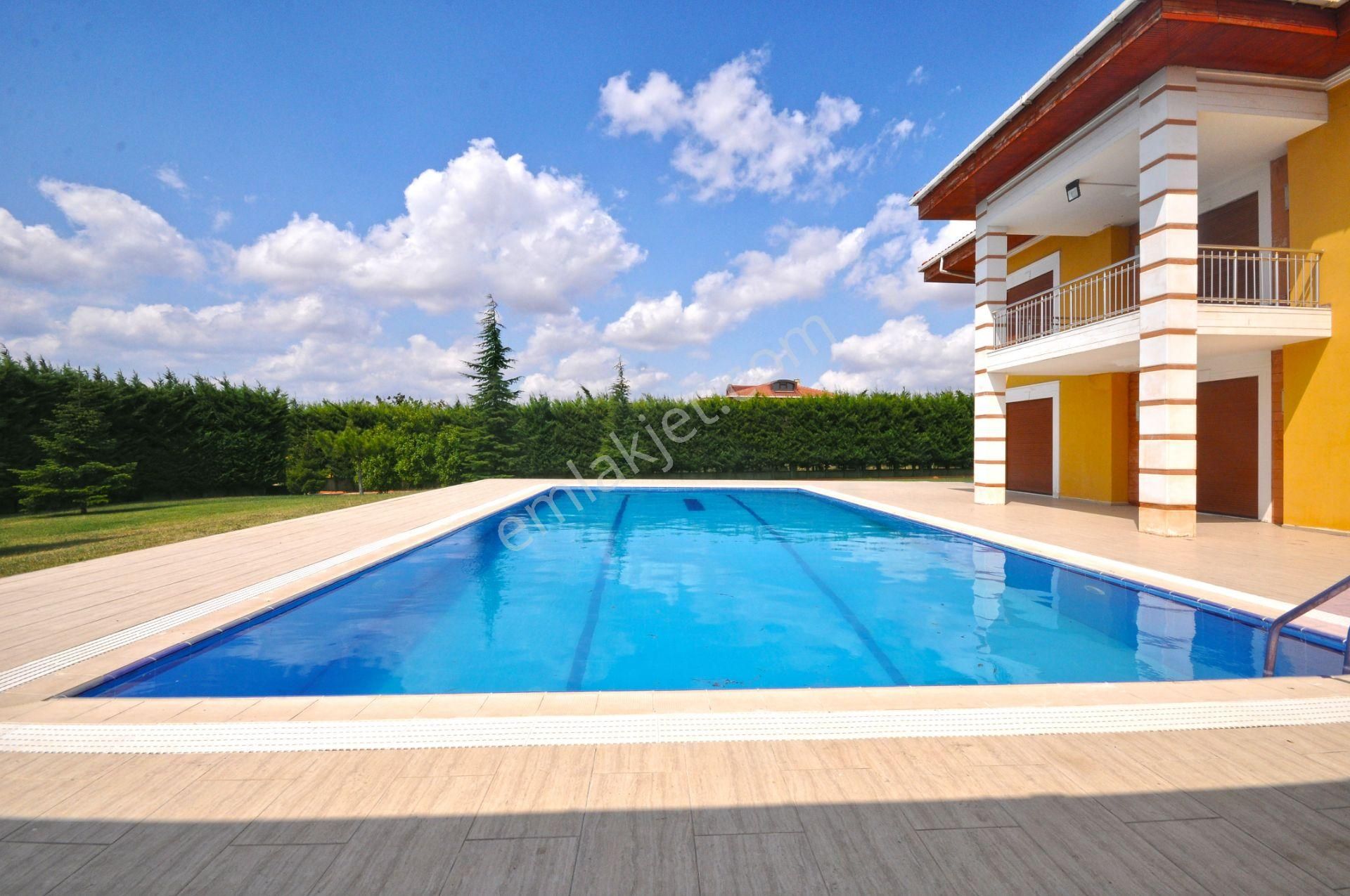 Silivri Selimpaşa'da 12.000m2 Arazi Üzerinde Satılık Lüks Villa - Görsel 4