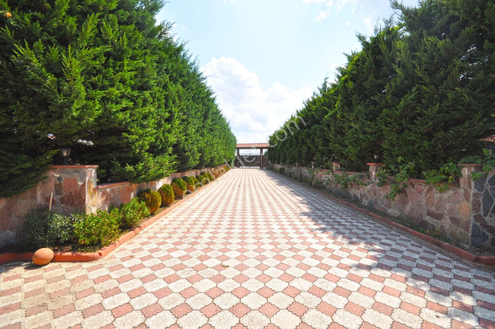 Silivri Selimpaşa'da 12.000m2 Arazi Üzerinde Satılık Lüks Villa - Görsel 13