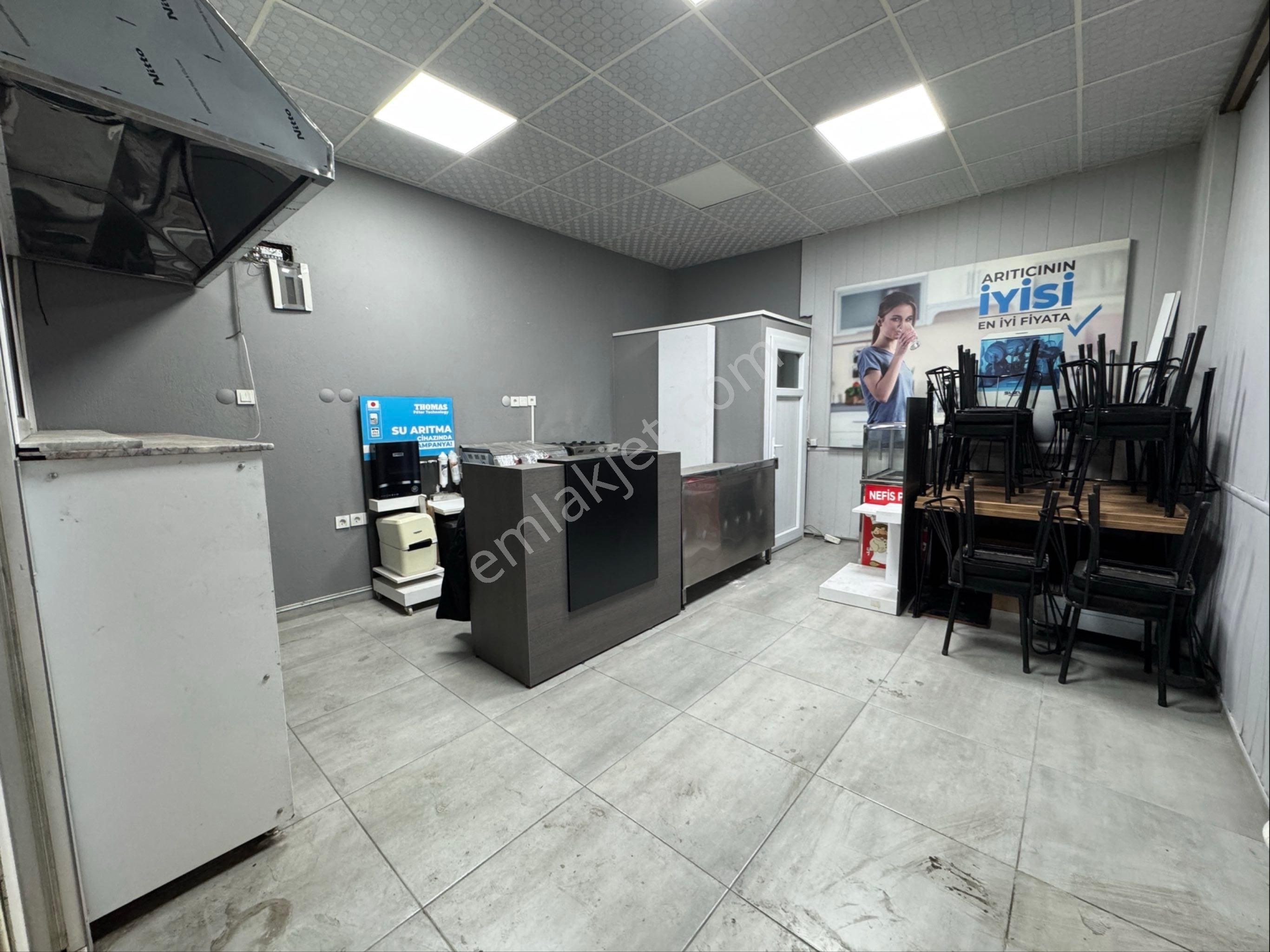 Maltepe'de Anadolu Cad.yakını Bacalı/wc Kiralık Dükkan - Görsel 15