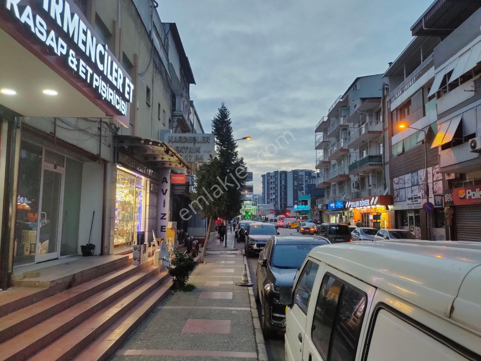 Maltepe'de Anadolu Cad.yakını Bacalı/wc Kiralık Dükkan - Görsel 4