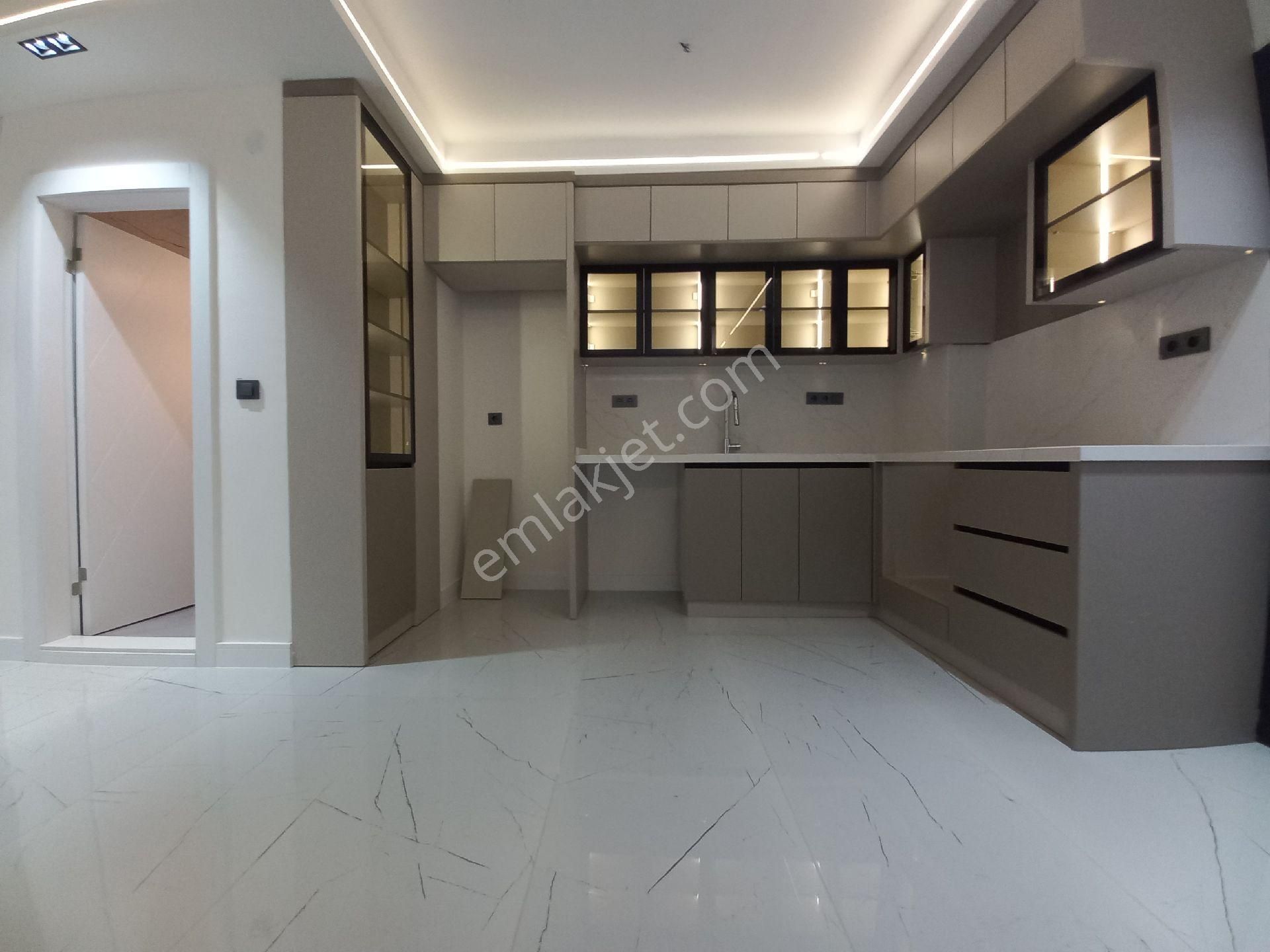 Didim'de Havuzlu Sitede Satılık 3+1 Müstakil Girişli, Bahçeli - Görsel 11