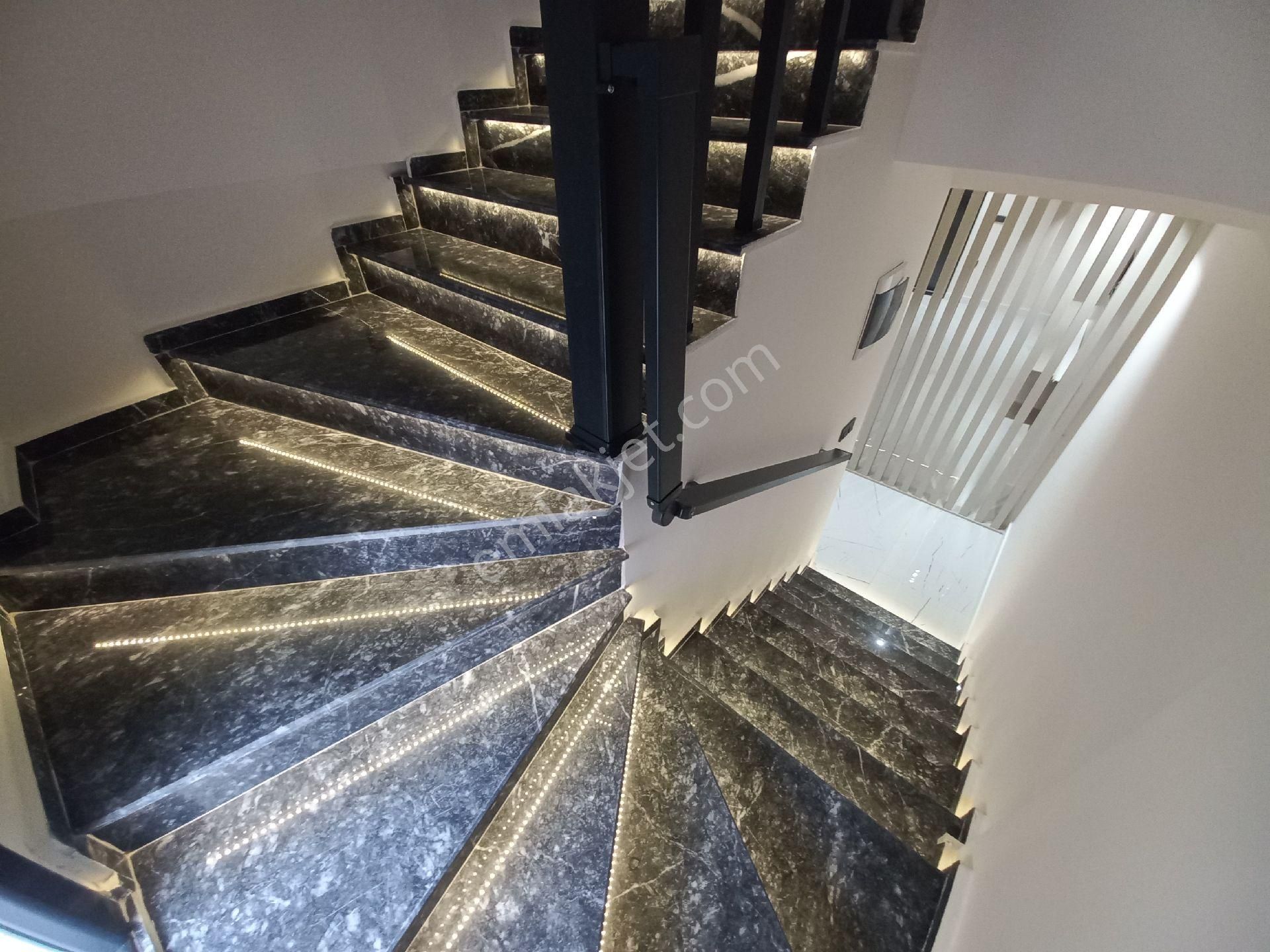 Didim'de Havuzlu Sitede Satılık 3+1 Müstakil Girişli, Bahçeli - Görsel 16